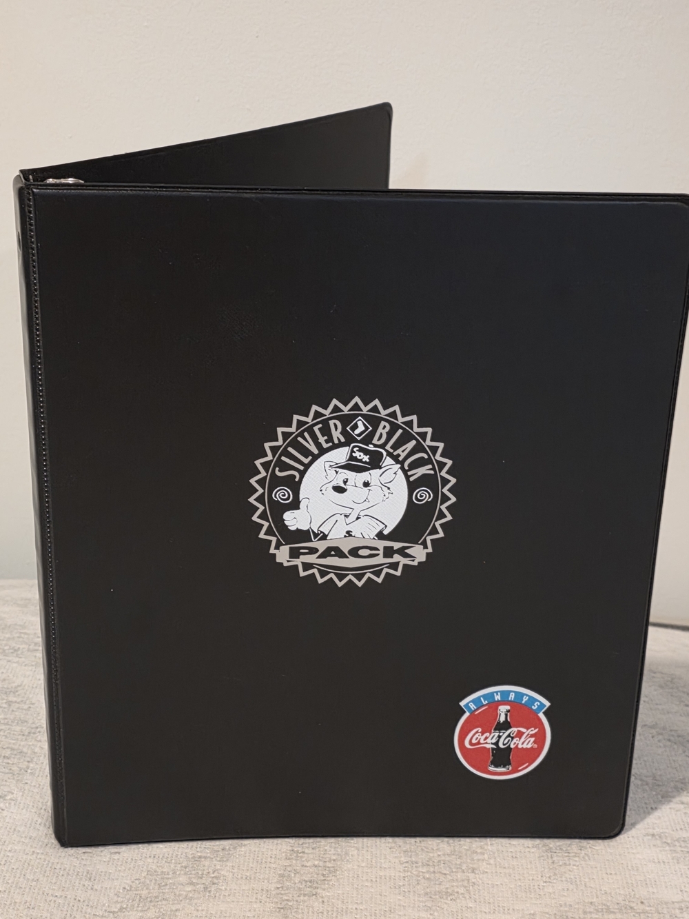 Vintage 1997 Chicago White Sox x Coca-Cola Binder Silver & Black Pack Rare Promo